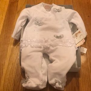 Newborn white outfit